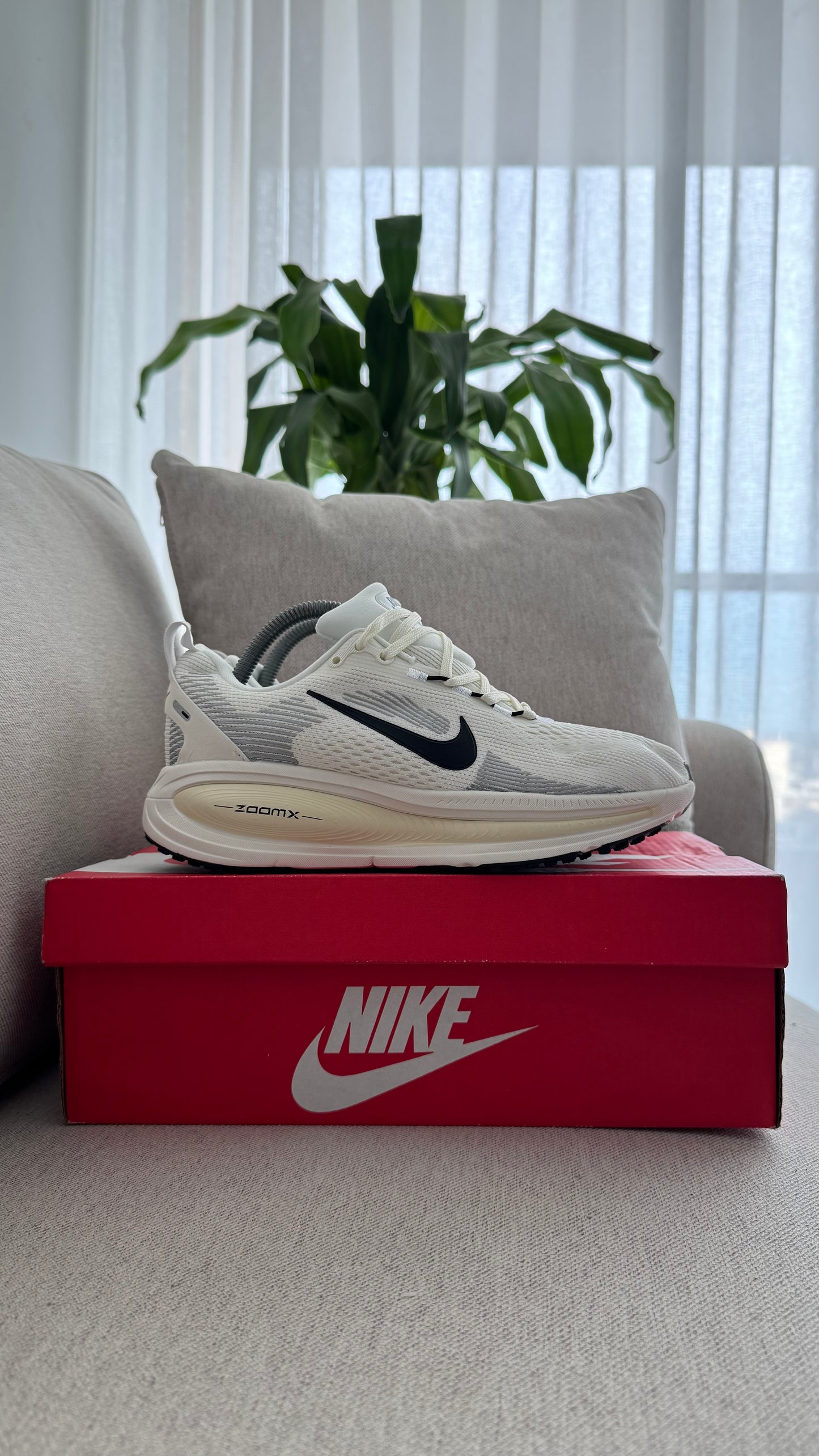 NIKE ZOOM X BLANCO BEIGE