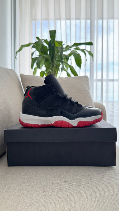 RETRO 11 NEGRO ROJO