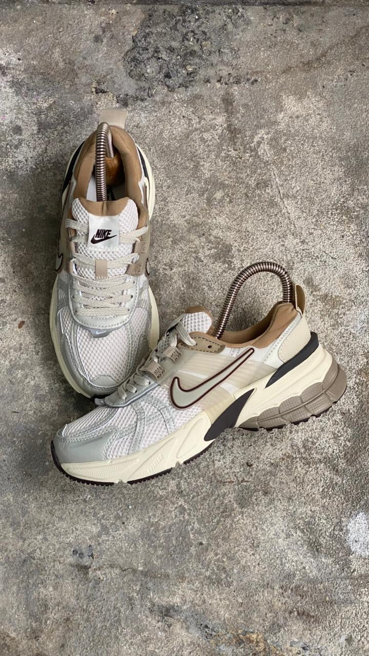 NIKE V2K CAFE