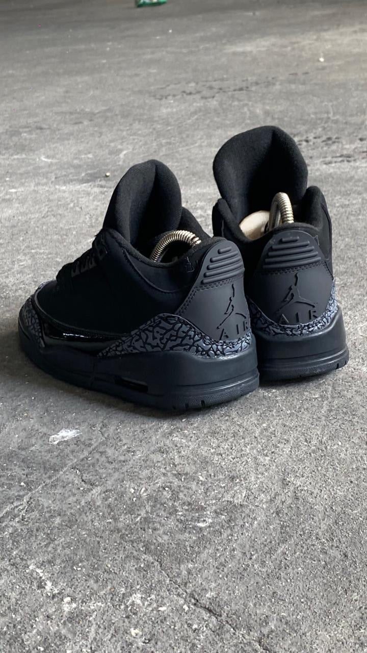 JORDAN RETRO 3 NEGRA 26