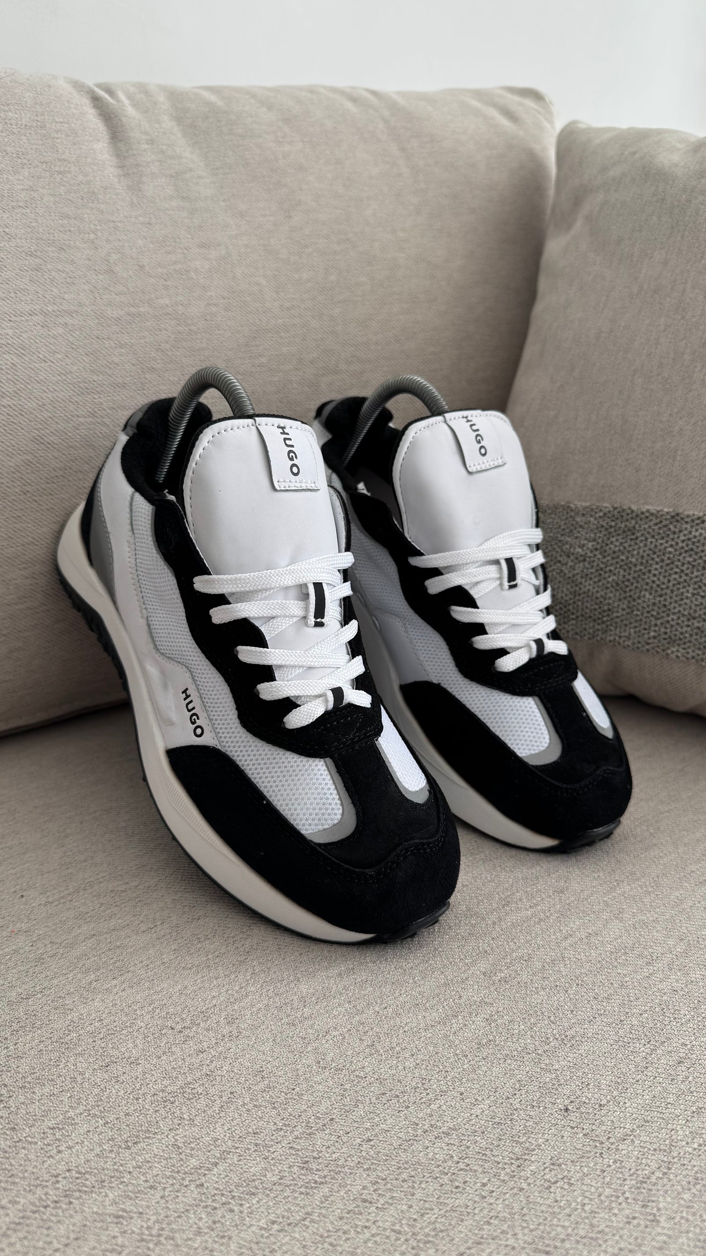 HUGO BOSS BLANCO NEGRO