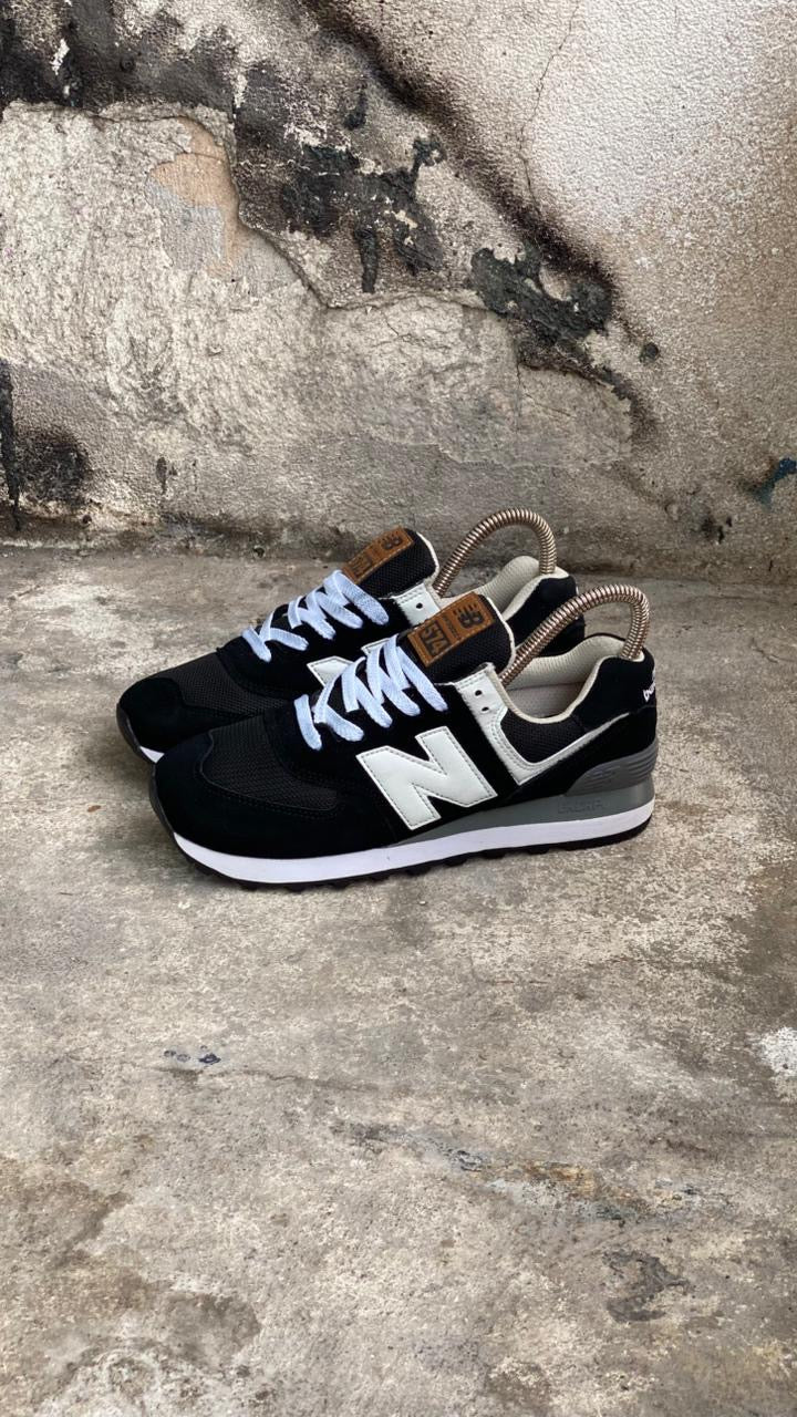NEW BALANCE  574 NEGRO