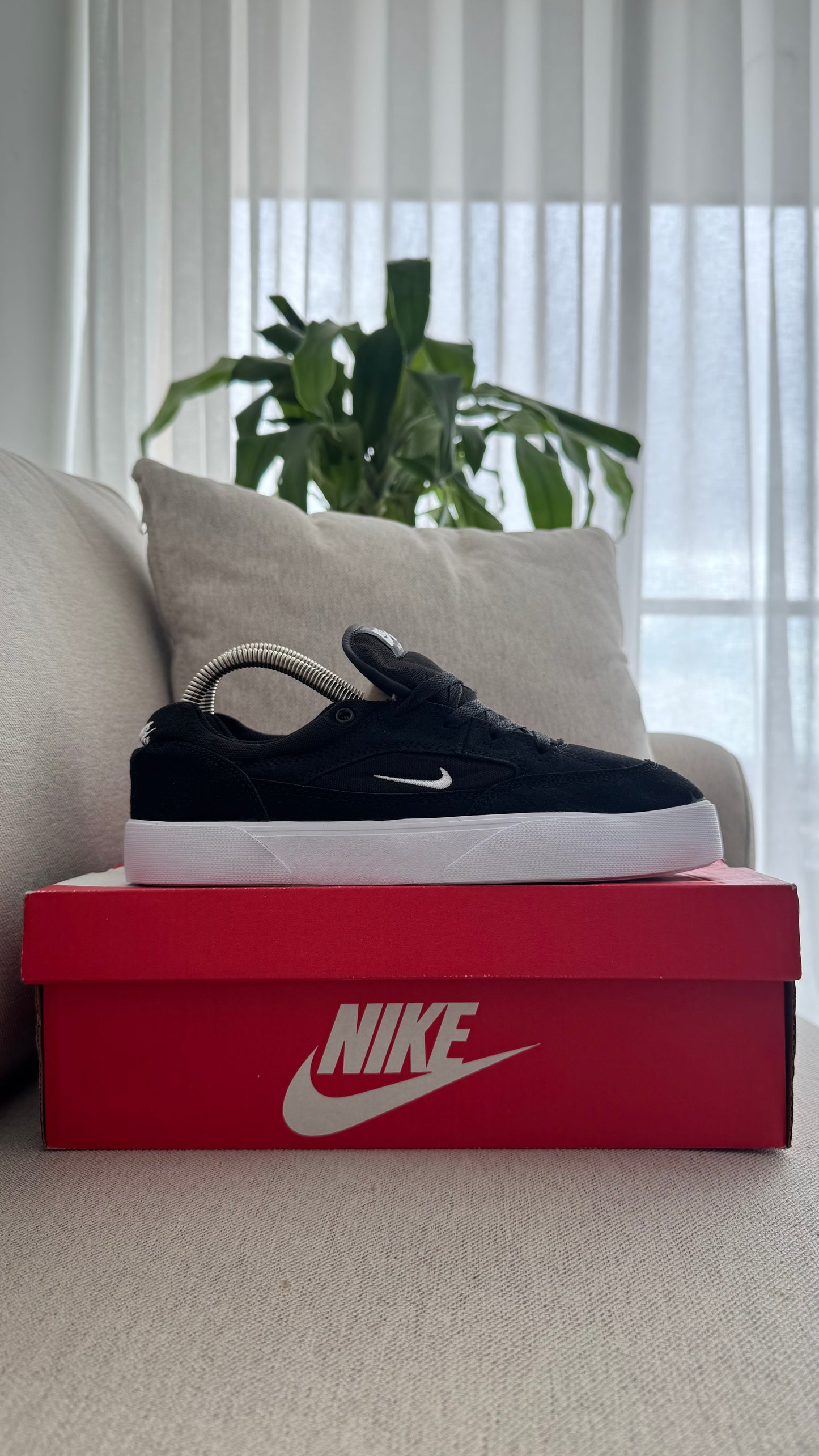 NIKE SB TABLA NEGRO BLANCO