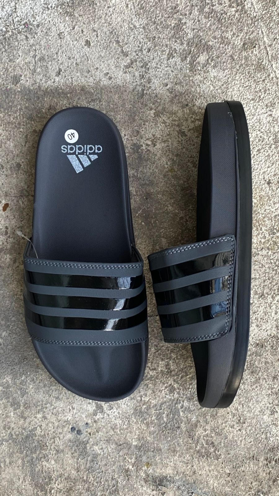 CHANCLAS ADIDAS 1.1 GRIS NEGRO
