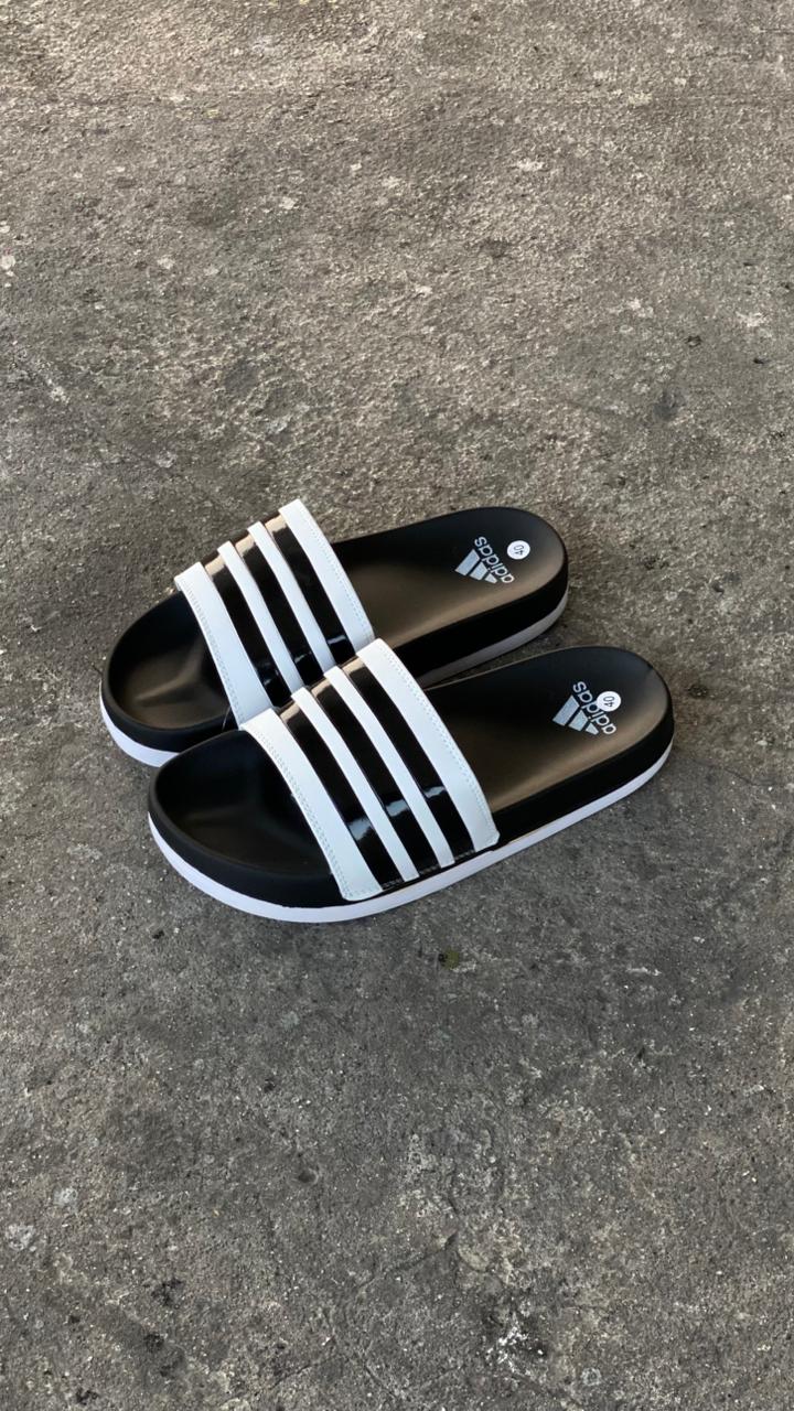 CHANCLAS ADIDAS 1.1 NEGRO BLANCO