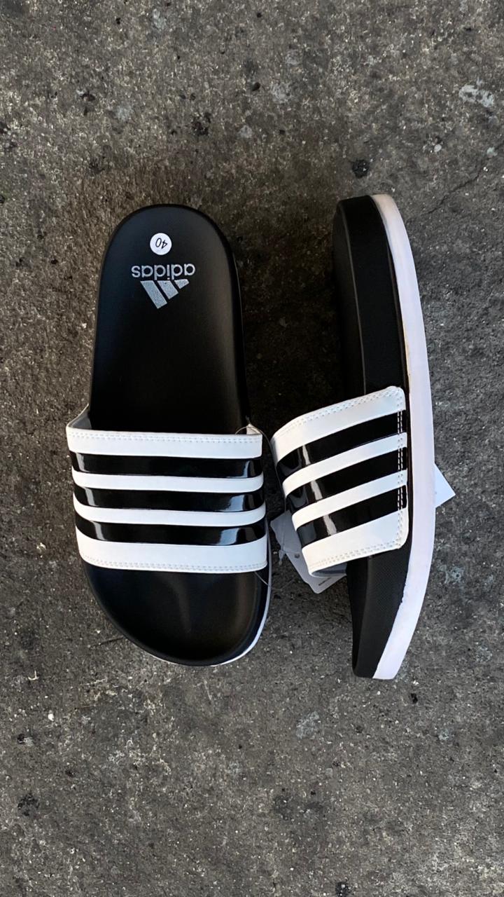 CHANCLAS ADIDAS 1.1 NEGRO BLANCO