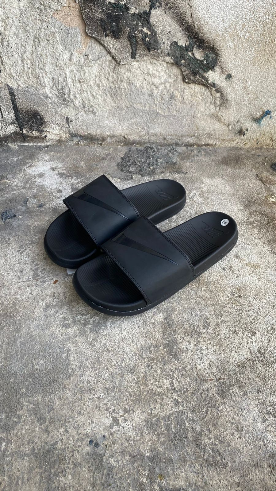 CHANCLAS NIKE CLASICA NEGRA