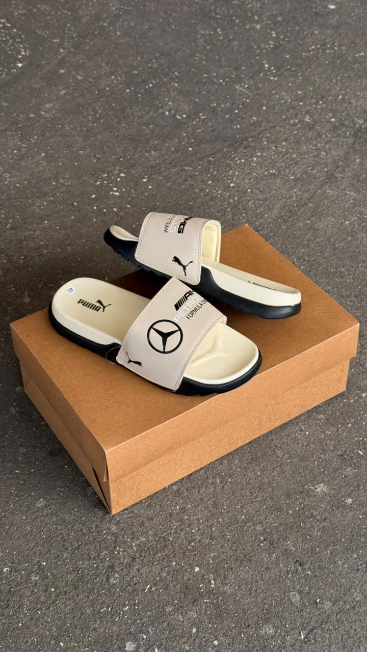 CHANCLAS PUMA AMG BEIGE CREMA