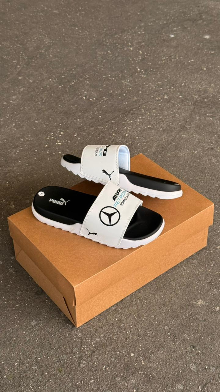 CHANCLAS PUMA AMG BLANCA NEGRA