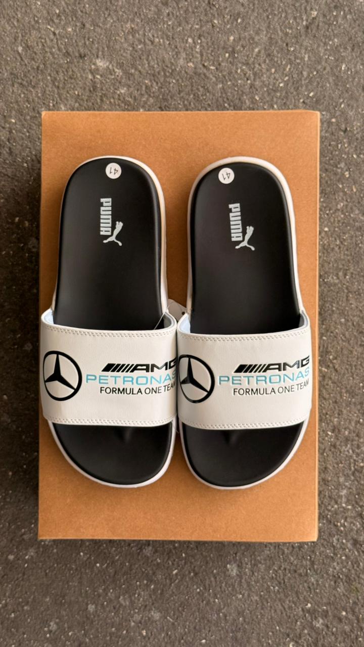 CHANCLAS PUMA AMG BLANCA NEGRA