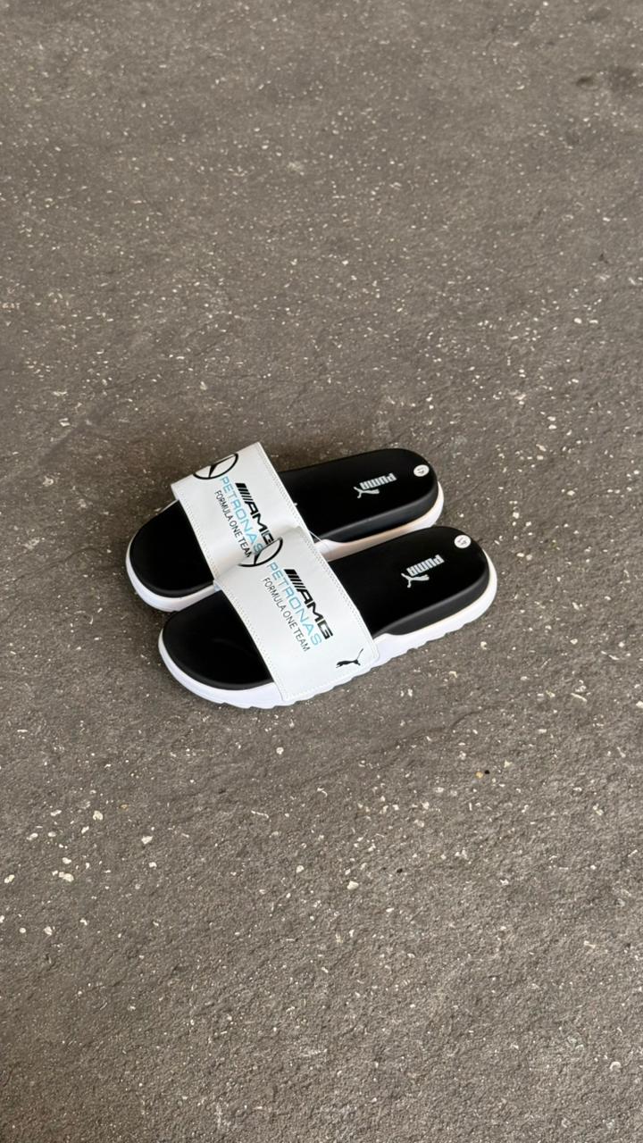 CHANCLAS PUMA AMG BLANCA NEGRA