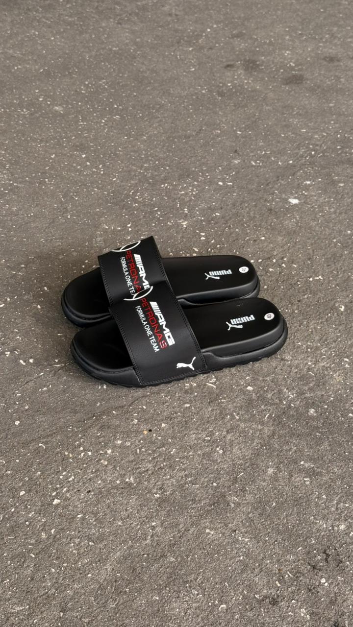 CHANCLAS PUMA AMG NEGRA LETRA
