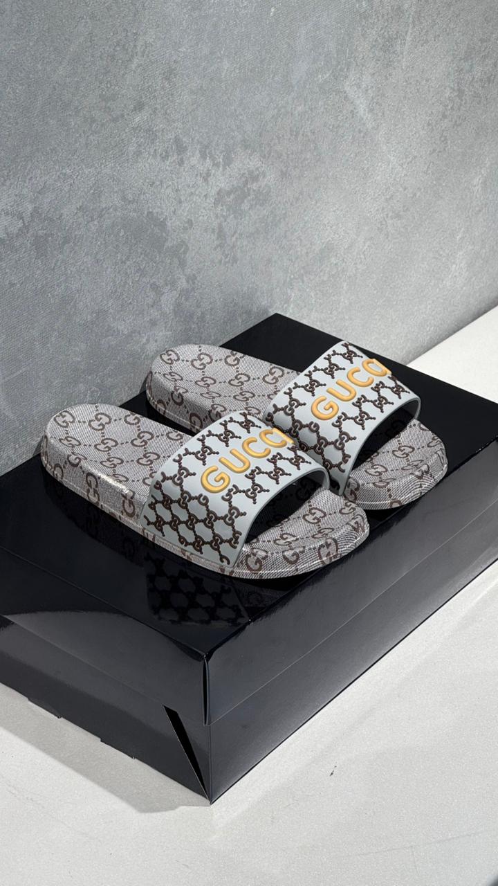 CHANCLA GUCCI BEIGE