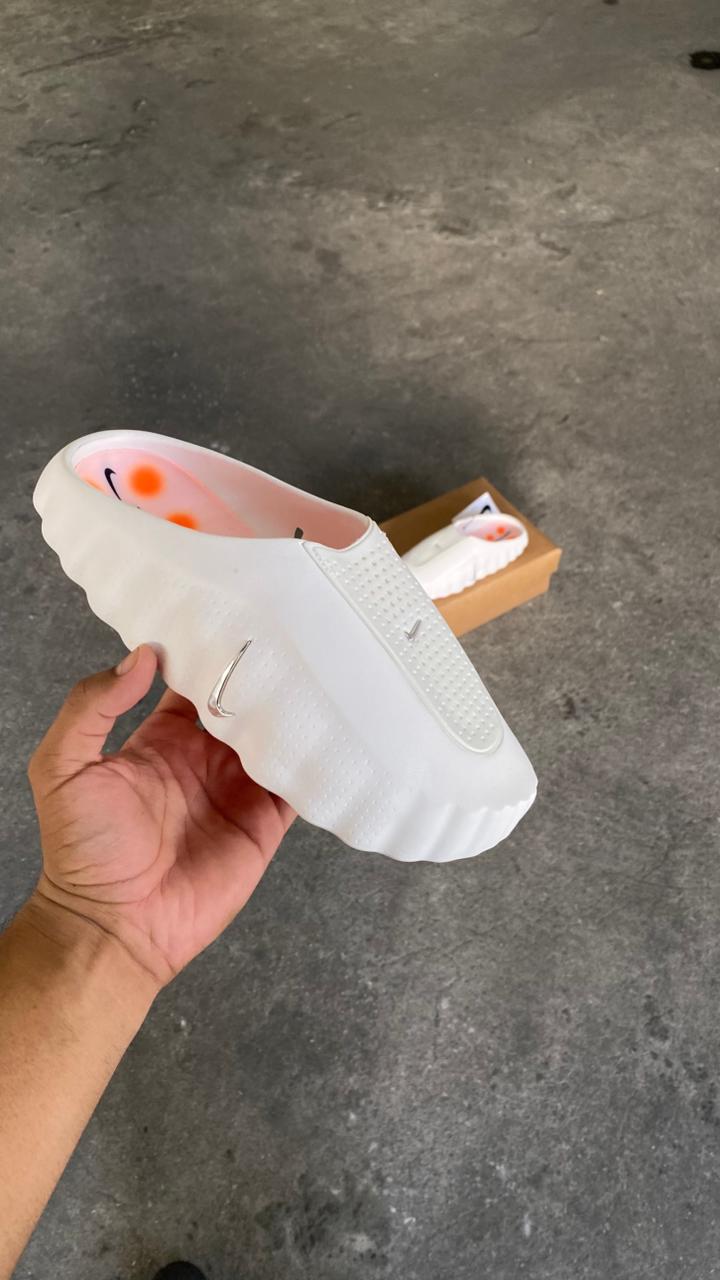 CHANCLA NIKE MIND 001 BLANCA