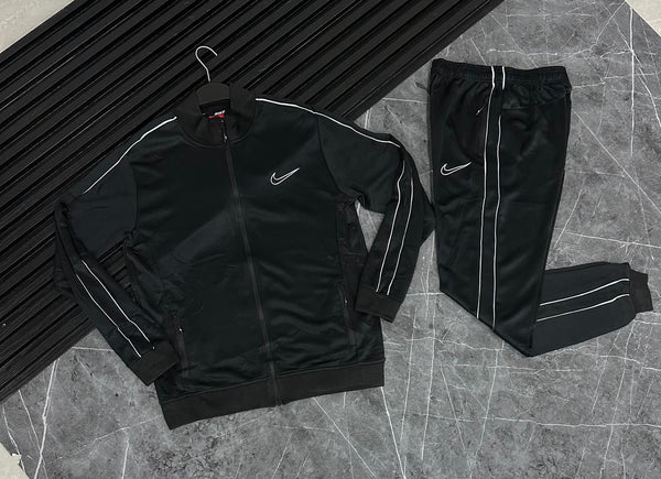 CONJUNTO NIKE NEGRO