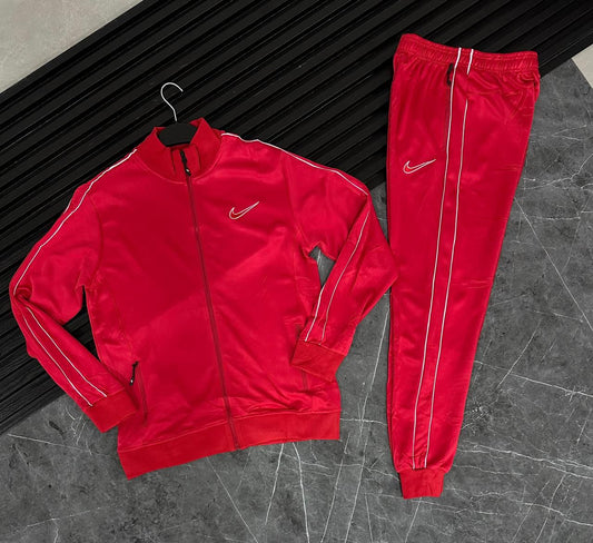 CONJUNTO NIKE ROJO