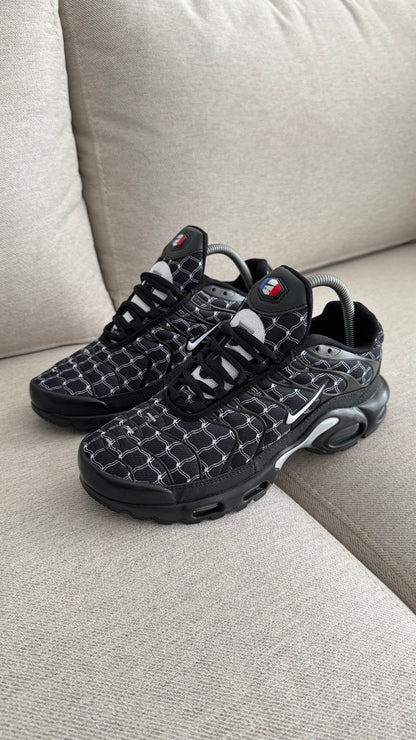 NIKE TN AJEDREZ NEGRO
