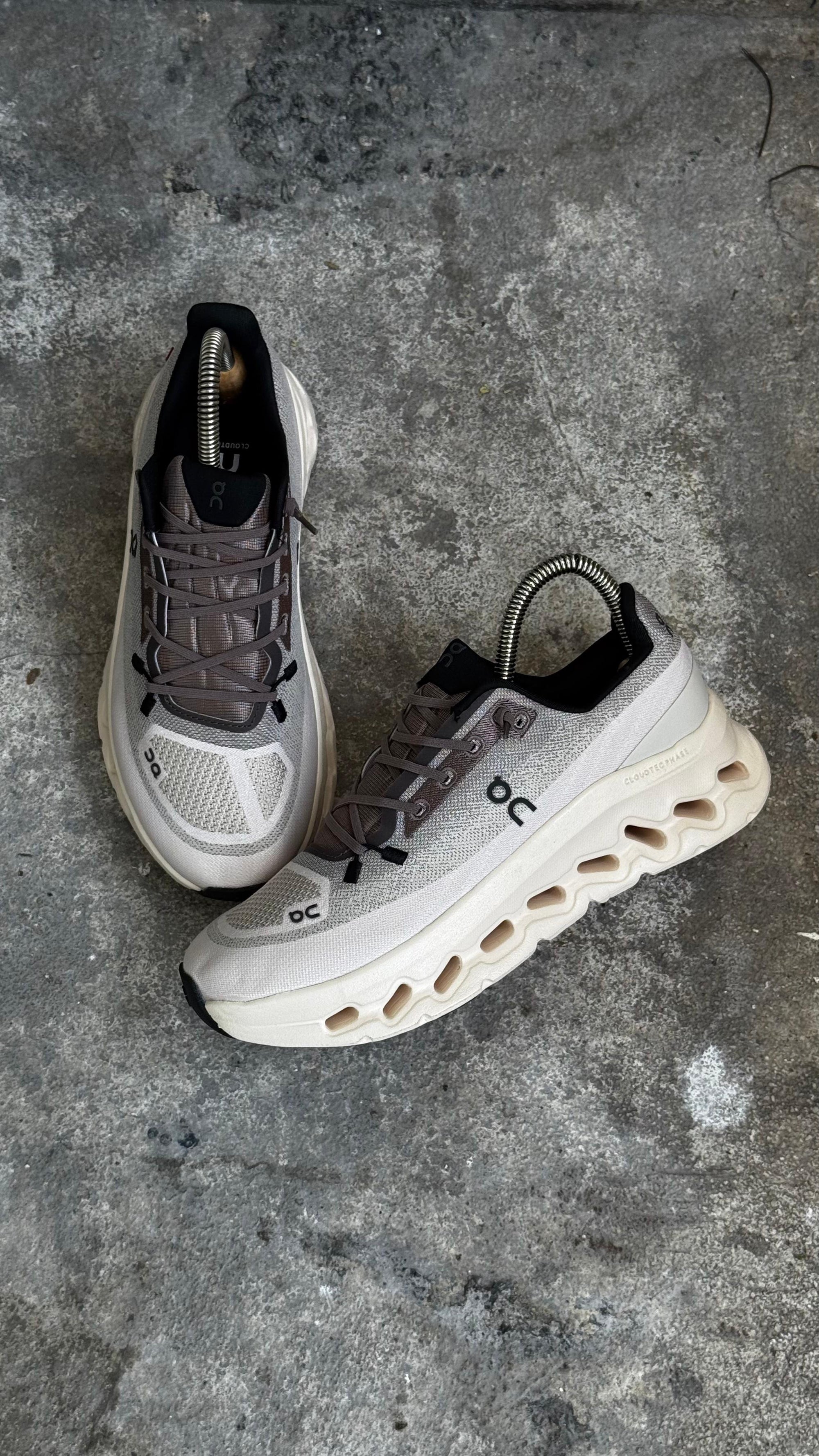 ON CLOUDTEC BEIGE CORAL