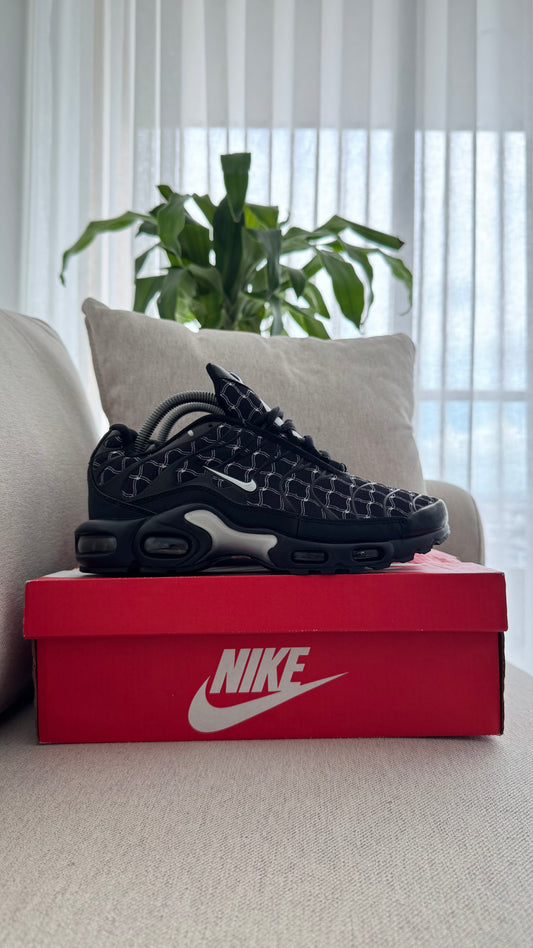 NIKE TN AJEDREZ NEGRO
