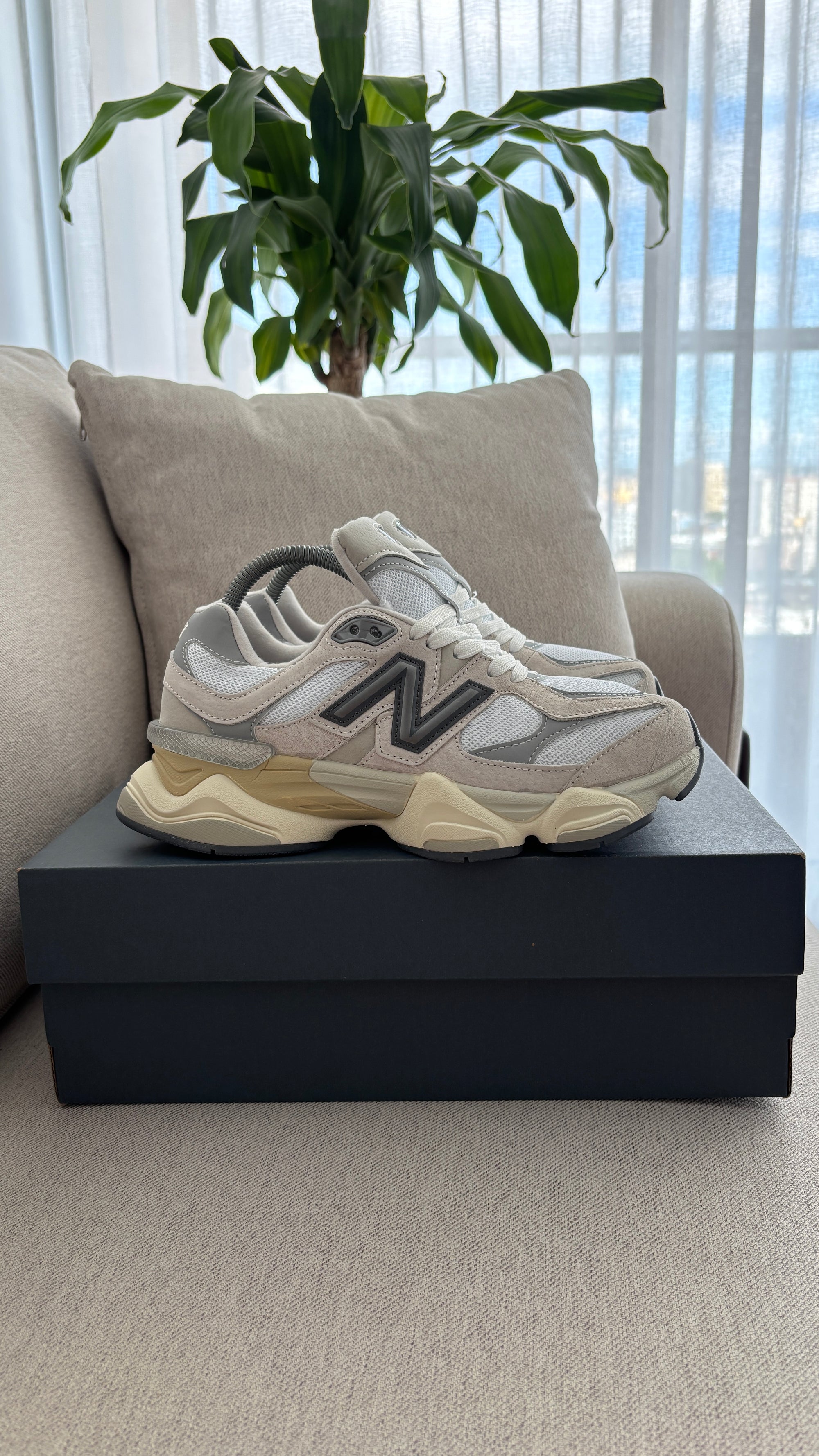 NEW BALANCE 9060 BEIGE ROSA