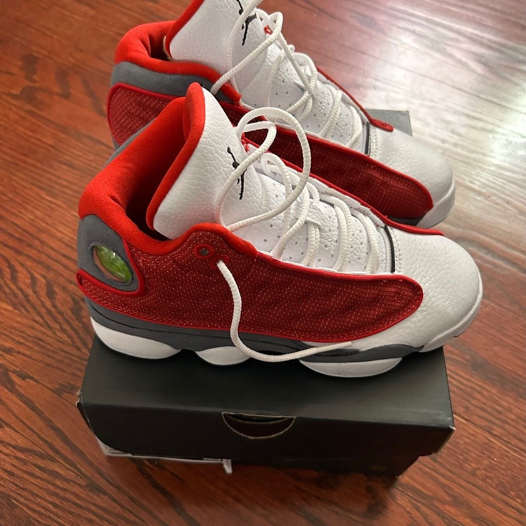JORDAN RETRO 13 NIÑO BLANCA ROJA