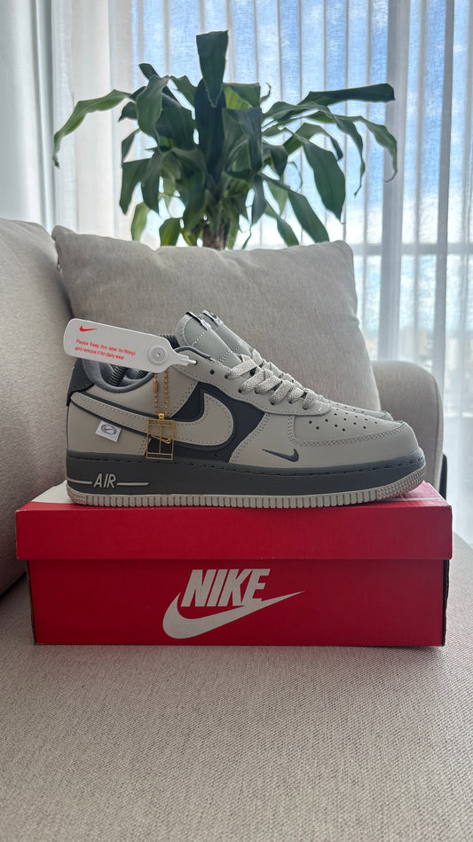 AF1 BLANCO GRIS