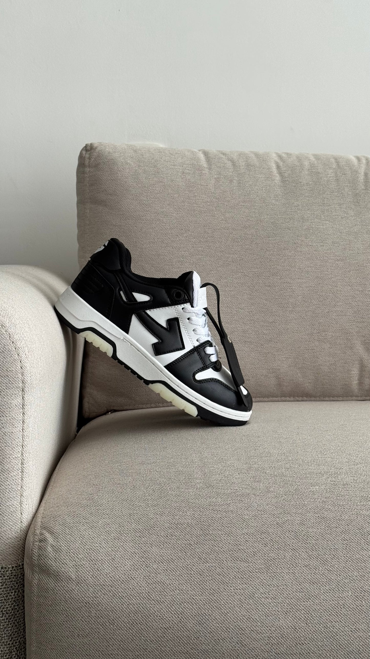 OFF WHITE NEGRO BLANCO