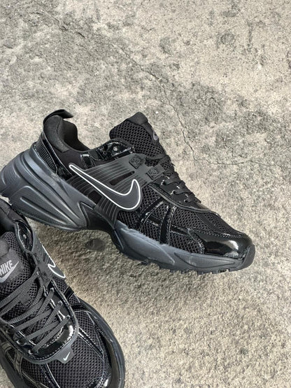 NIKE V2K NEGRO
