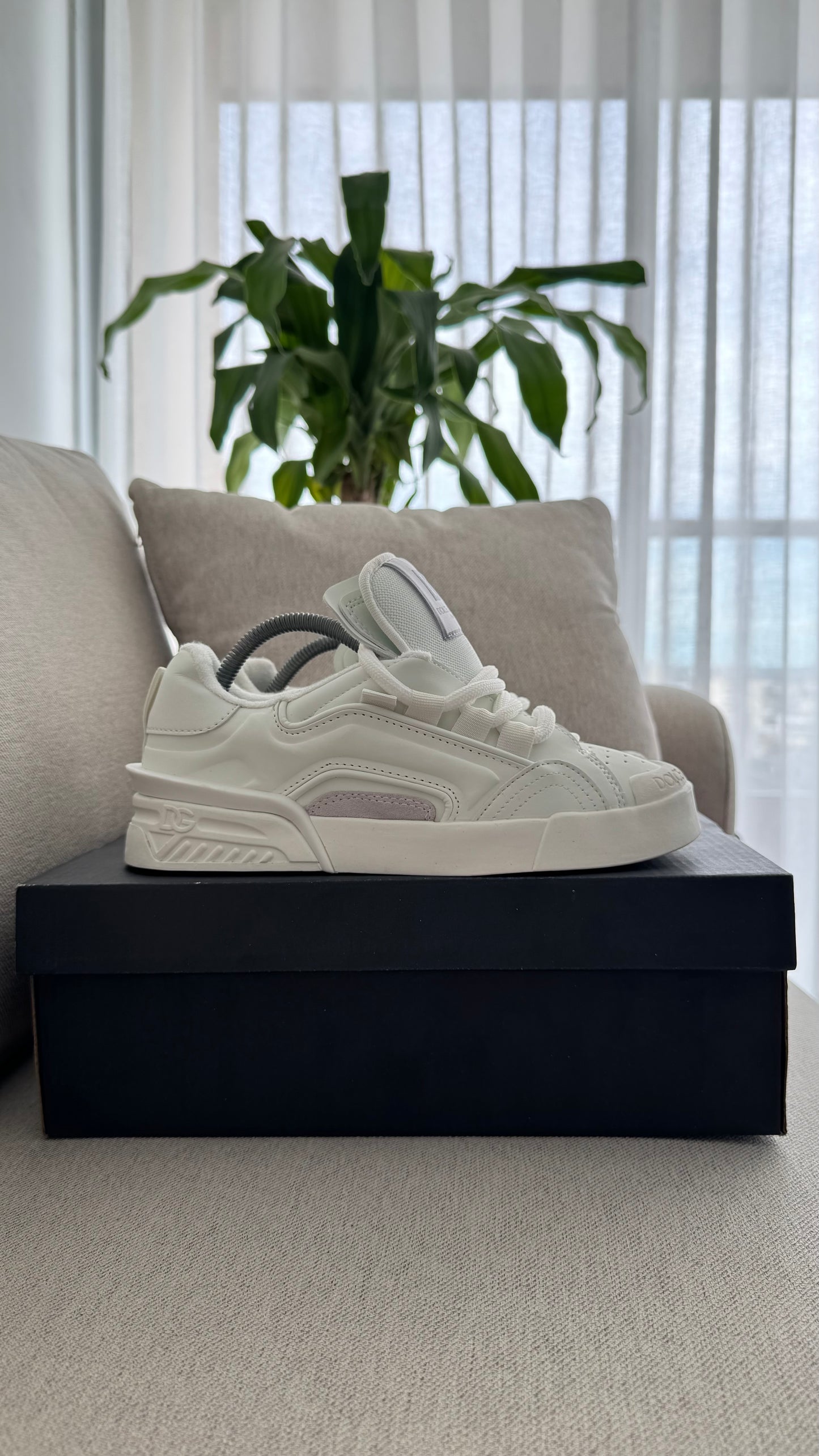 DOLCE GABBANA ZAPATILLA CORDÓN D