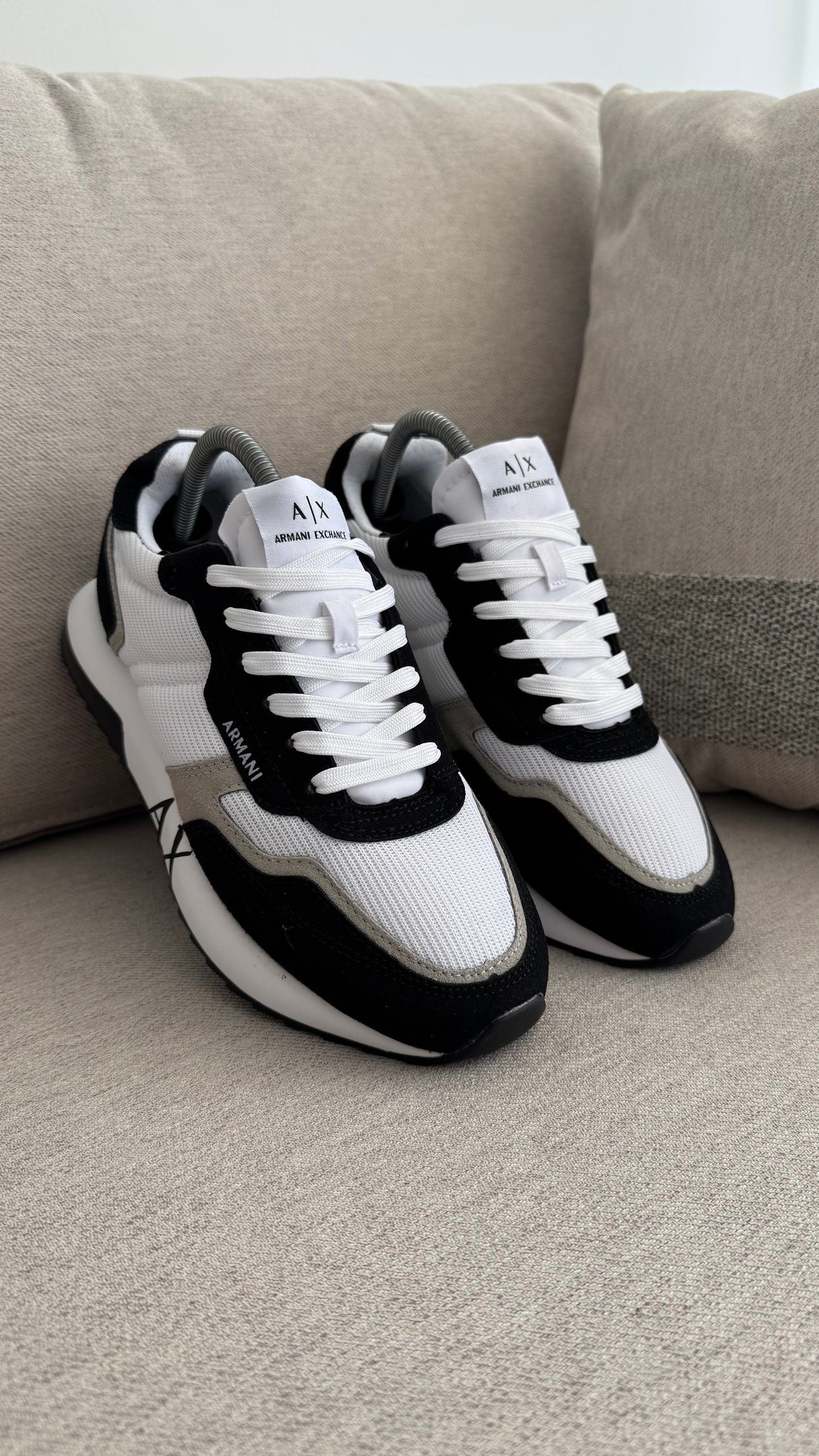 ARMANY BLANCO GRIS NEGRO