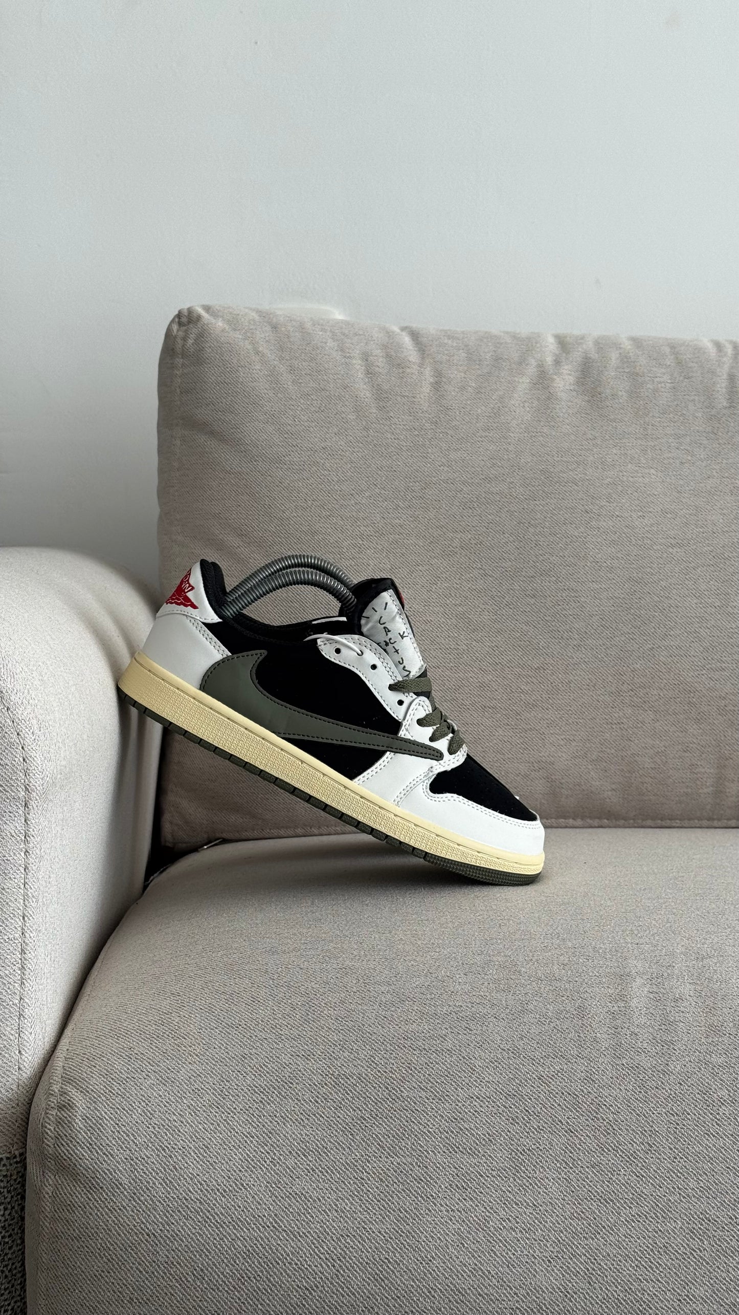 TRAVIS SCOTT BLANCA CHULO VERDE