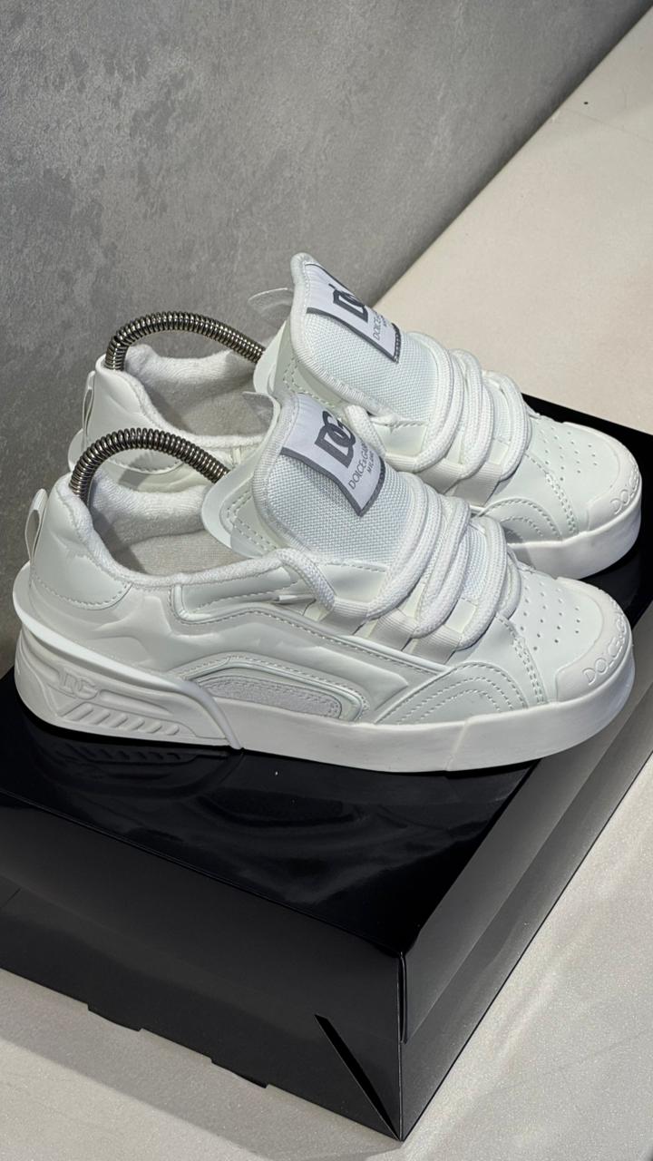 DOLCE GABBANA ZAPATILLA CORDÓN D