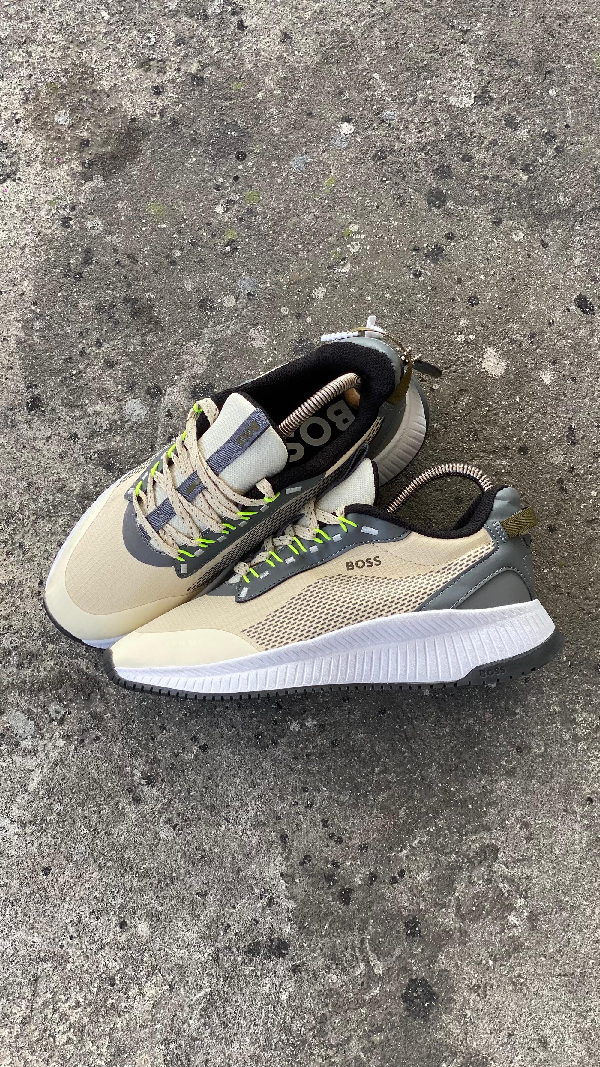 HUGO BOSS 2026 BEIGE GRIS