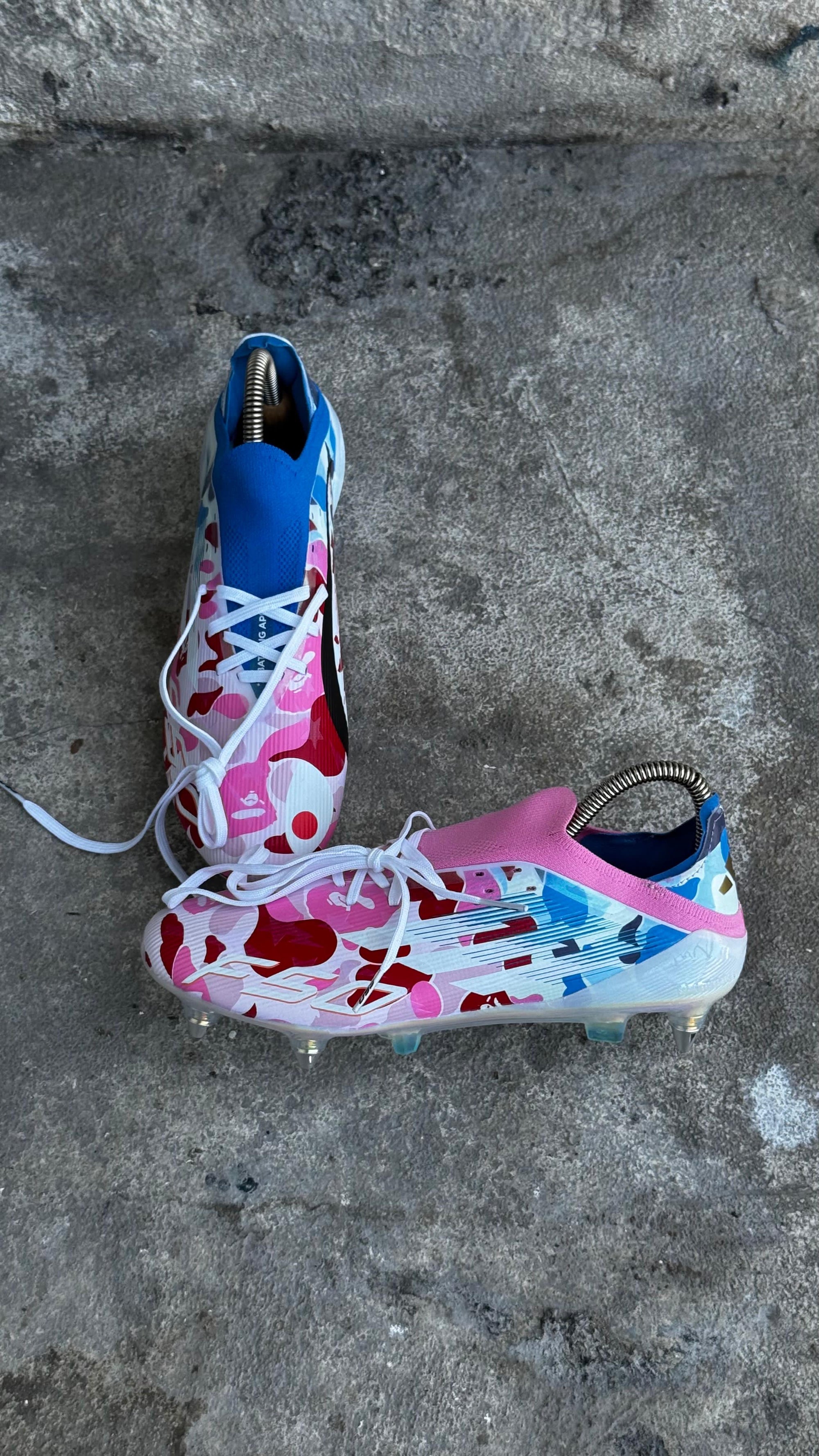 ADIDAS GUAYO F50 BLANCO ROSA AZUL