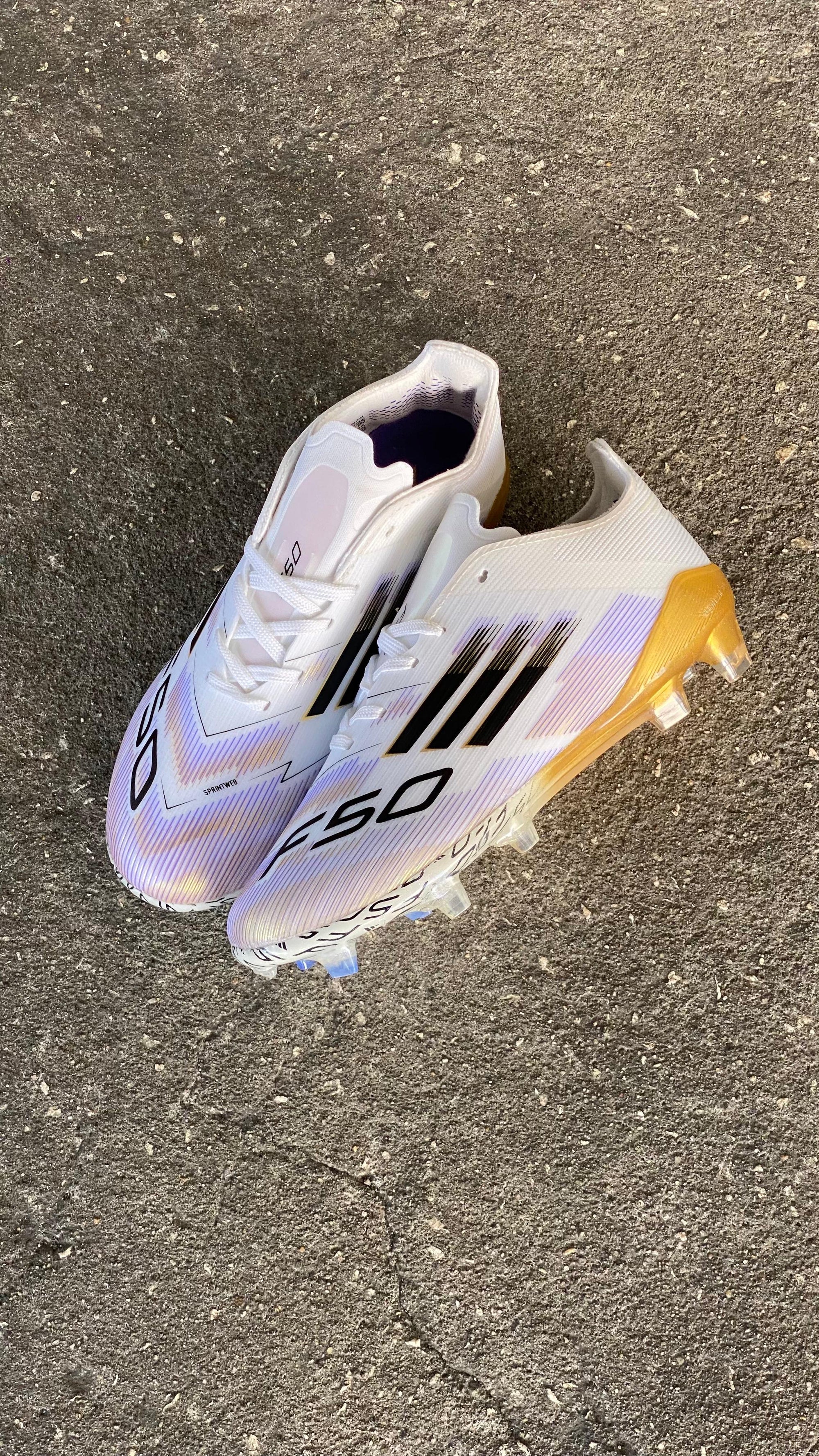 ADIDAS GUAYO F50 NIÑO DORADO