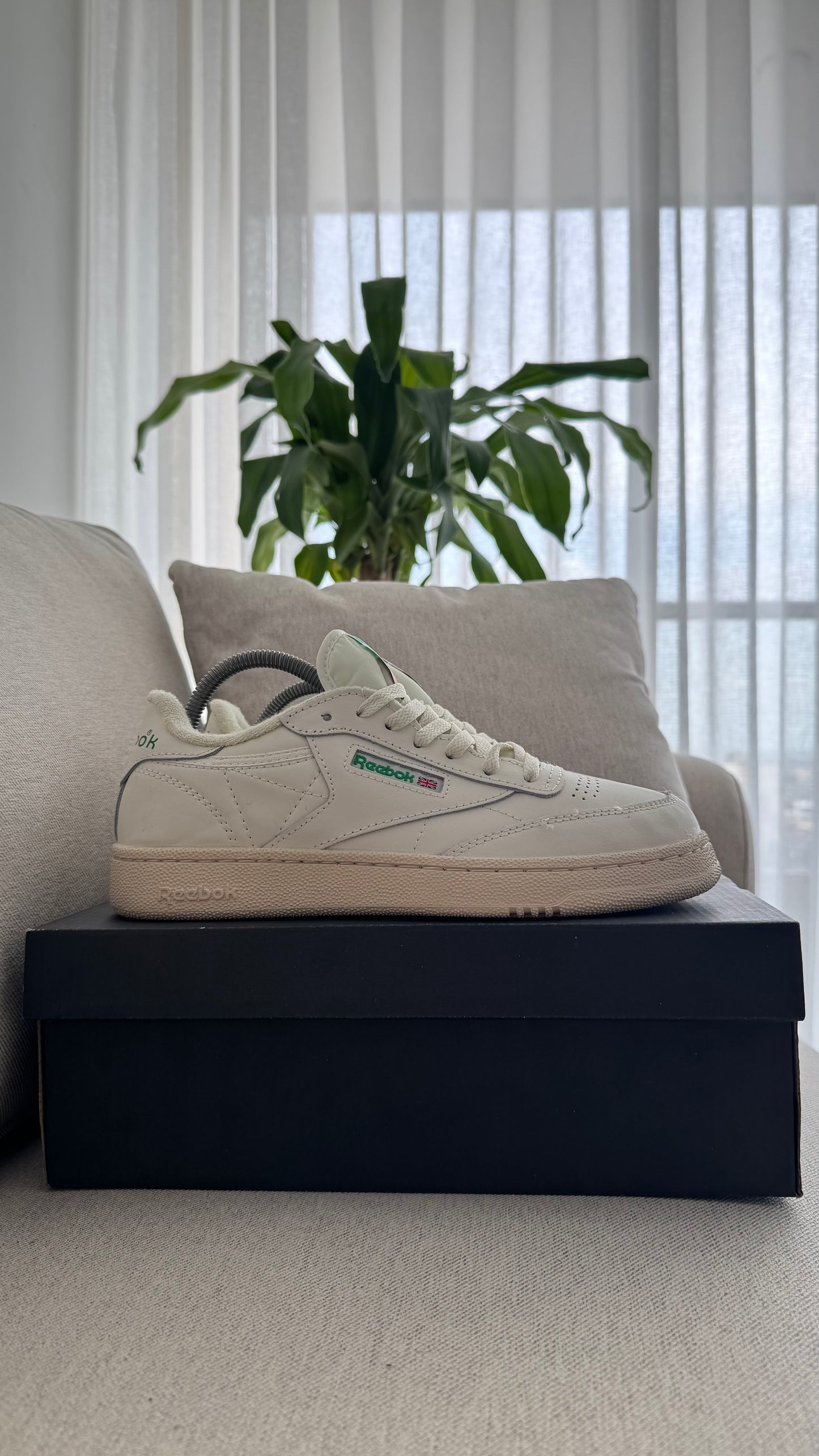 REBOOK TABLA BEIGE VERDE