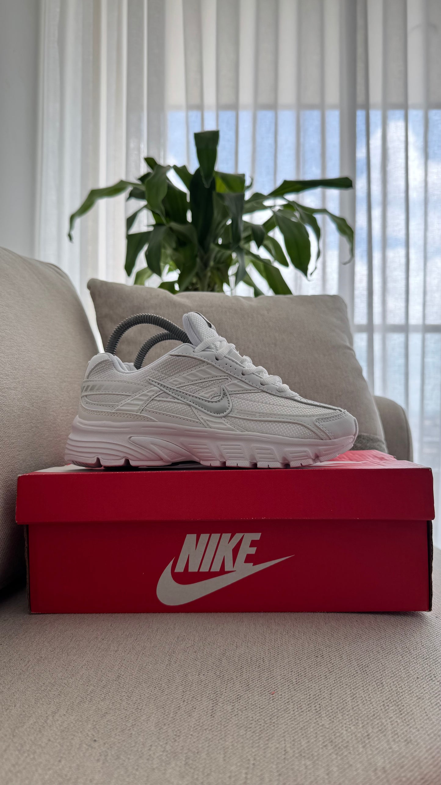 NIKE INITIATOR BLANCO