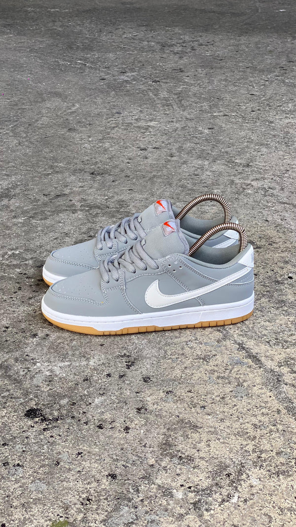 NIKE SB DUNK GRIS BLANCO CAFE