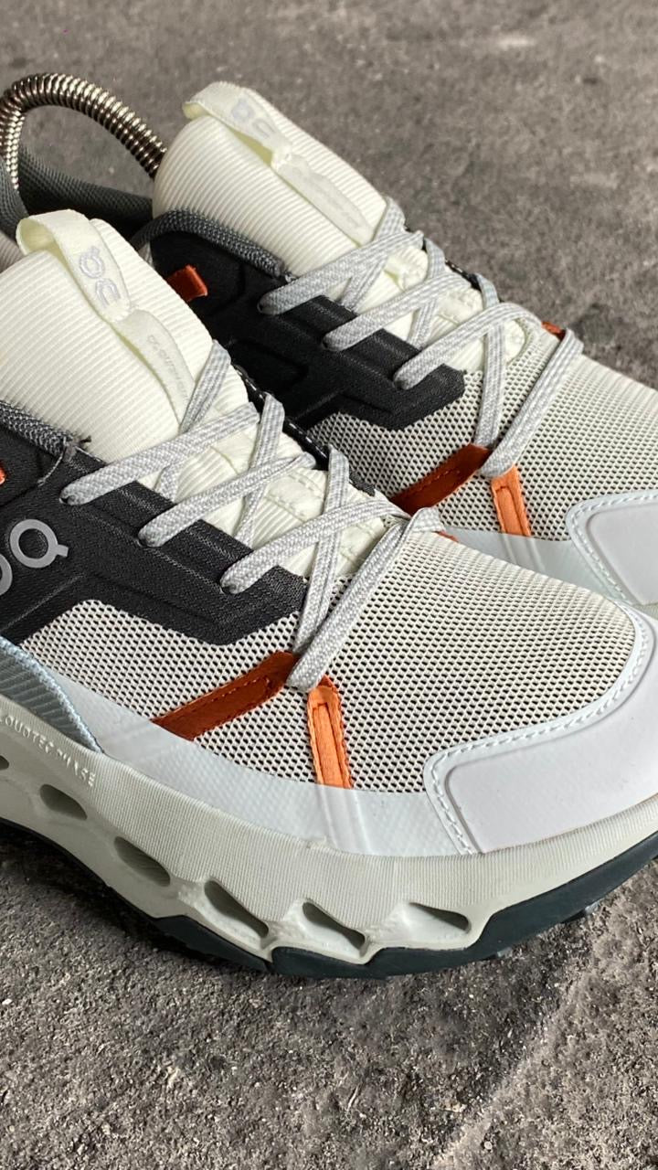 ON CLOUD BLANCO GRIS NARANJA