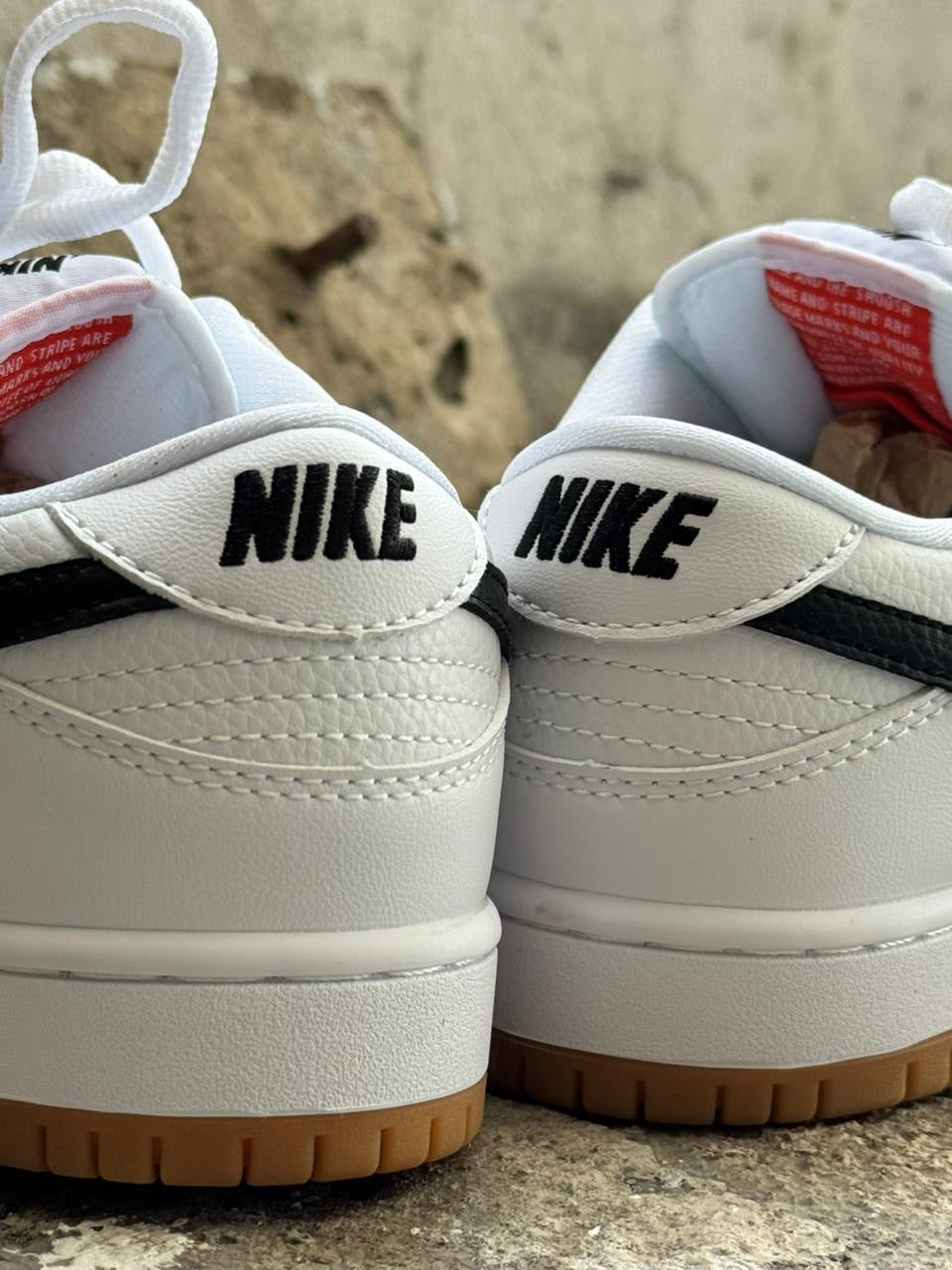 NIKE SB LEYENDA BLANCO NEGRO