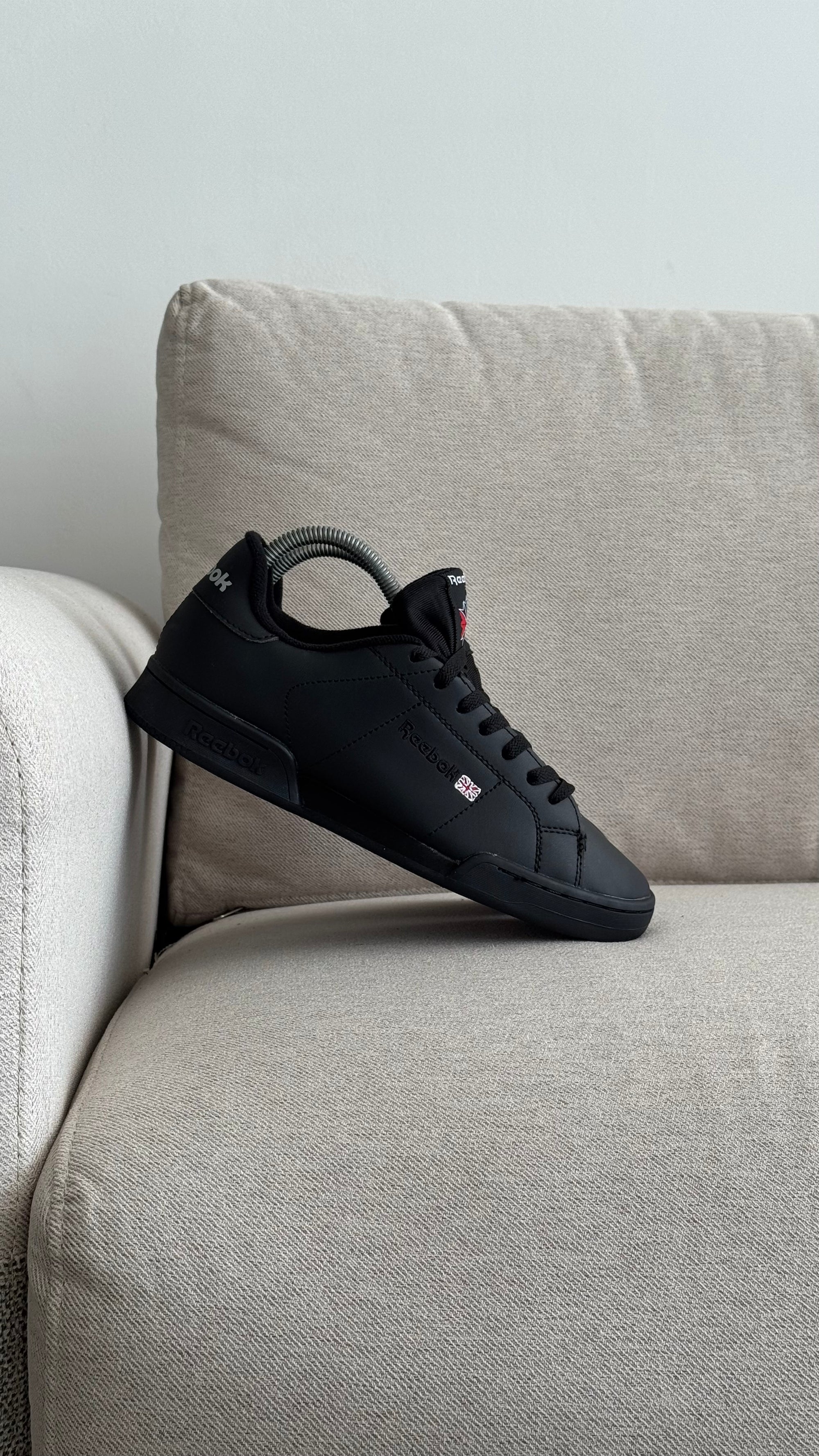 REEBOK NEGRO PROMO