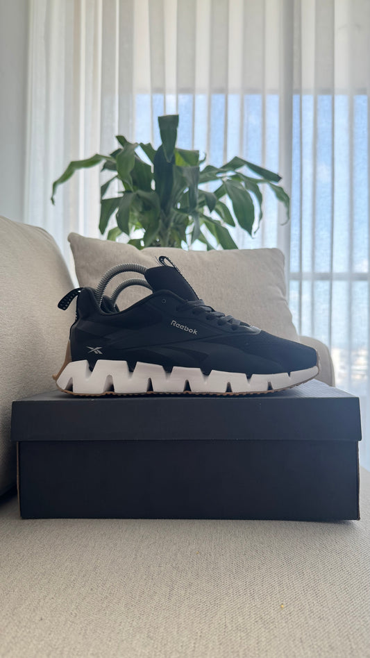 REEBOK ZIG NEGRO SUELA DE BOLLO