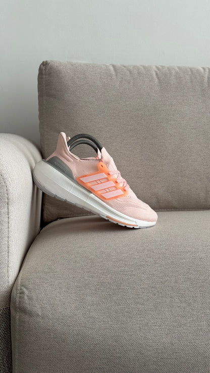 ADIDAS ULTRABOOST 21 ROSADO