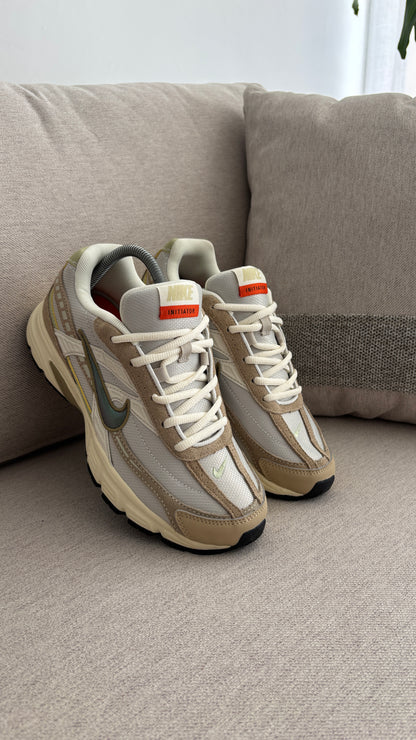 NIKE INITIATOR BEIGE VERDE