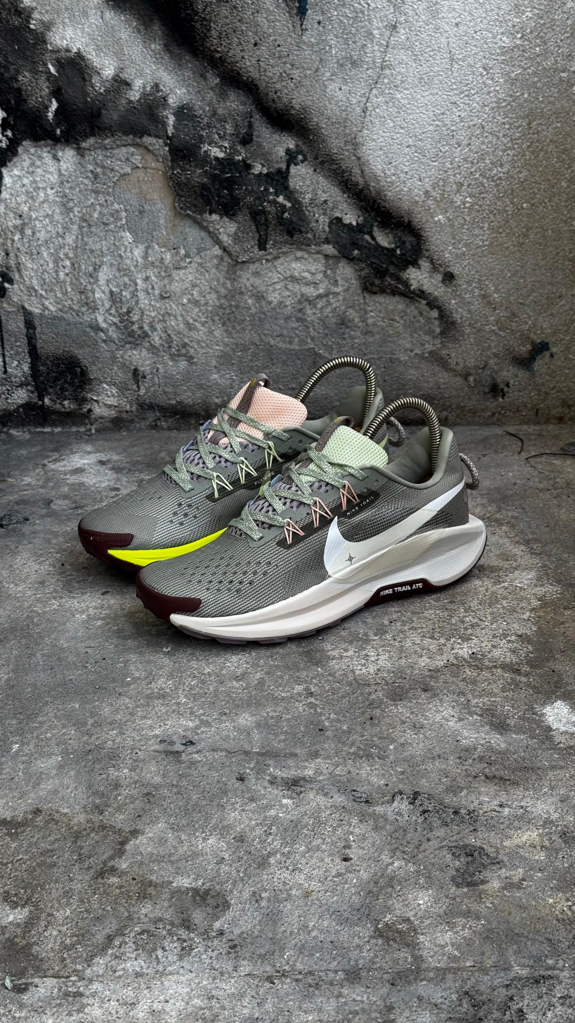 NIKE  TRAIL VERDE