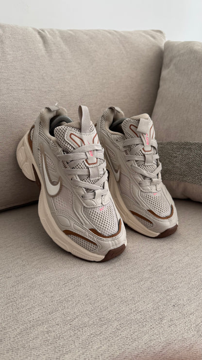 NIKE V3K SKATE BEIGE