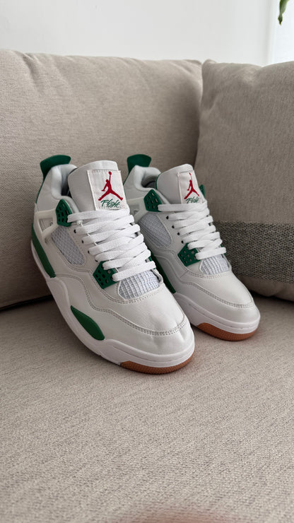 JORDAN RETRO 4 BLANCO VERDE