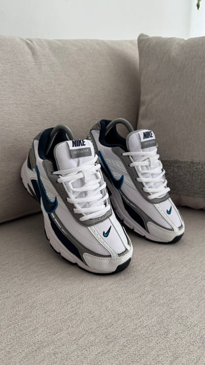 NIKE INITIATOR BLANCO AZUL