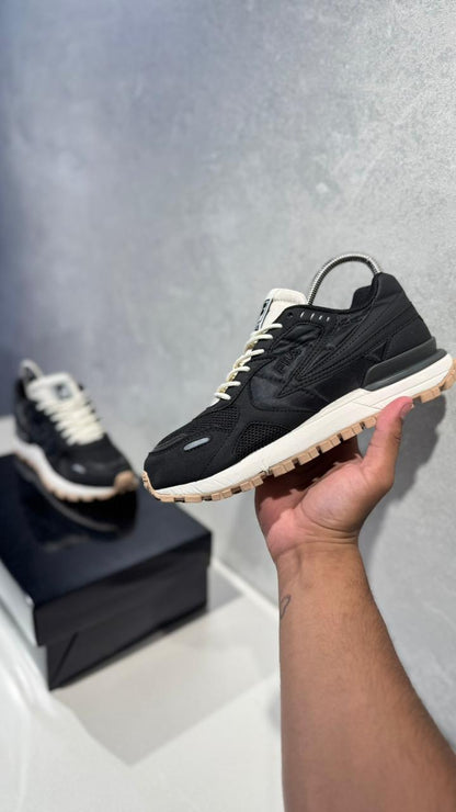 FILA RAMBLER NEGRO BLANCO CAFE