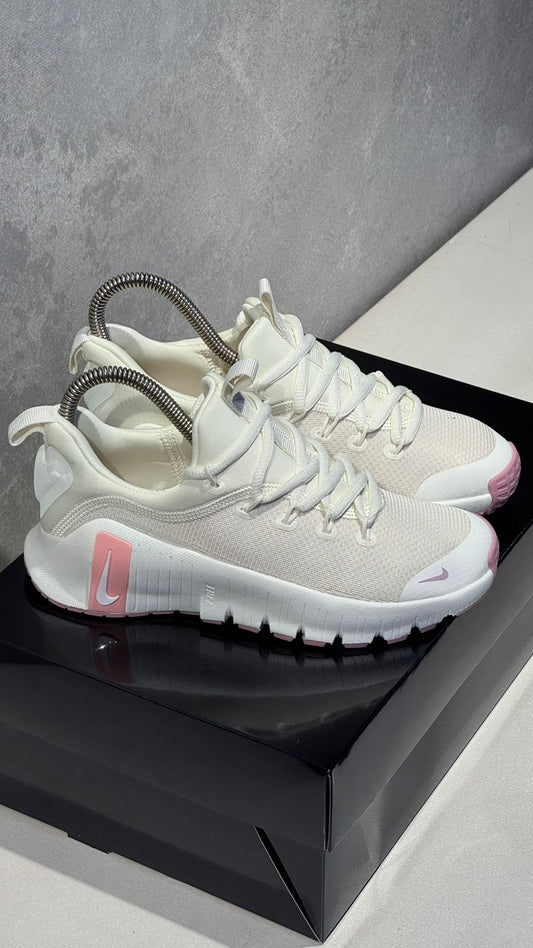 NIKE FREECOM BEIGE ROSA
